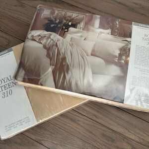 310 Thread Count Sheet Set - Cream twin sheets flat